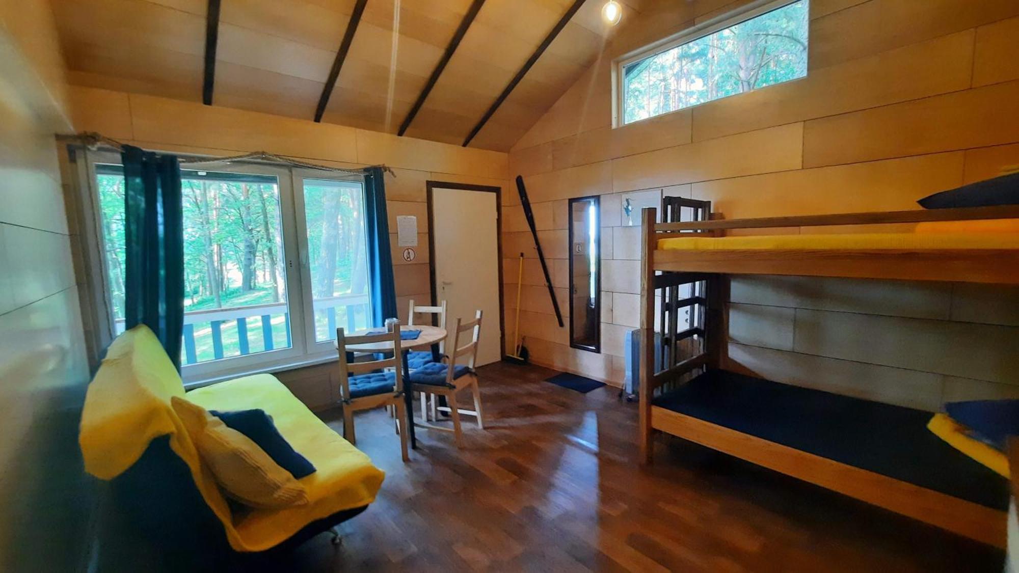 Kempings Ezerpriedes Burtnieki  Exteriér fotografie